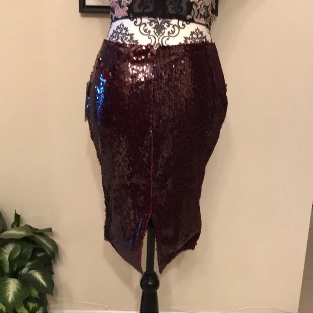 NWT Tobi Burgundy / Brown Sequin Midi Pencil Skirt Medium